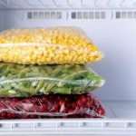 سبزی را چگونه فریز کنیم ؛ خام یا سرخ شده ؟ + آموزش روش صحیح فریز کردن سبزیجات