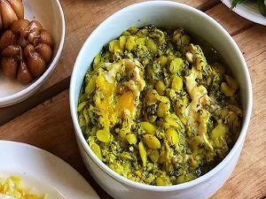 طرز تهیه خشکاویج با باقالی تازه ؛ یک غذای مقوی گیلانی