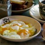 تخم مرغ عسلی برای سلامت خطرناک است؟ | شیوه درست تخم مرغ خوردن