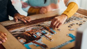 فواید پازل برای بزرگسالان و کودکان ؛ تمرینی ساده اما عمیق برای تقویت عملکردهای شناختی