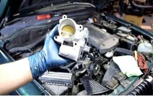 دلایل تقه زدن خودرو و راه‌های برطرف کردن آن