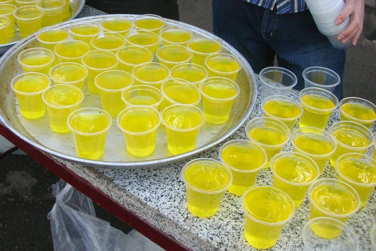 طرز تهیه شربت نذری آبلیمو برای ۱۰۰ نفر ؛ خوش‌طعم، خنک و ماندگار