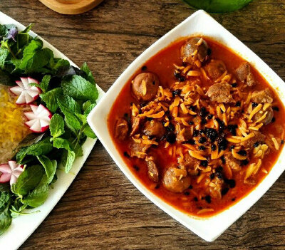 خورشت خلال کرمانشاه : طعمی از تاریخ با خلال بادام و زرشک سیاه